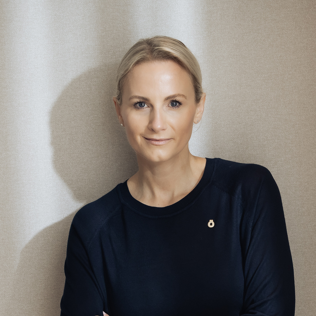 Annika F. Stoll, Stellvertretende Geschäftsführerin